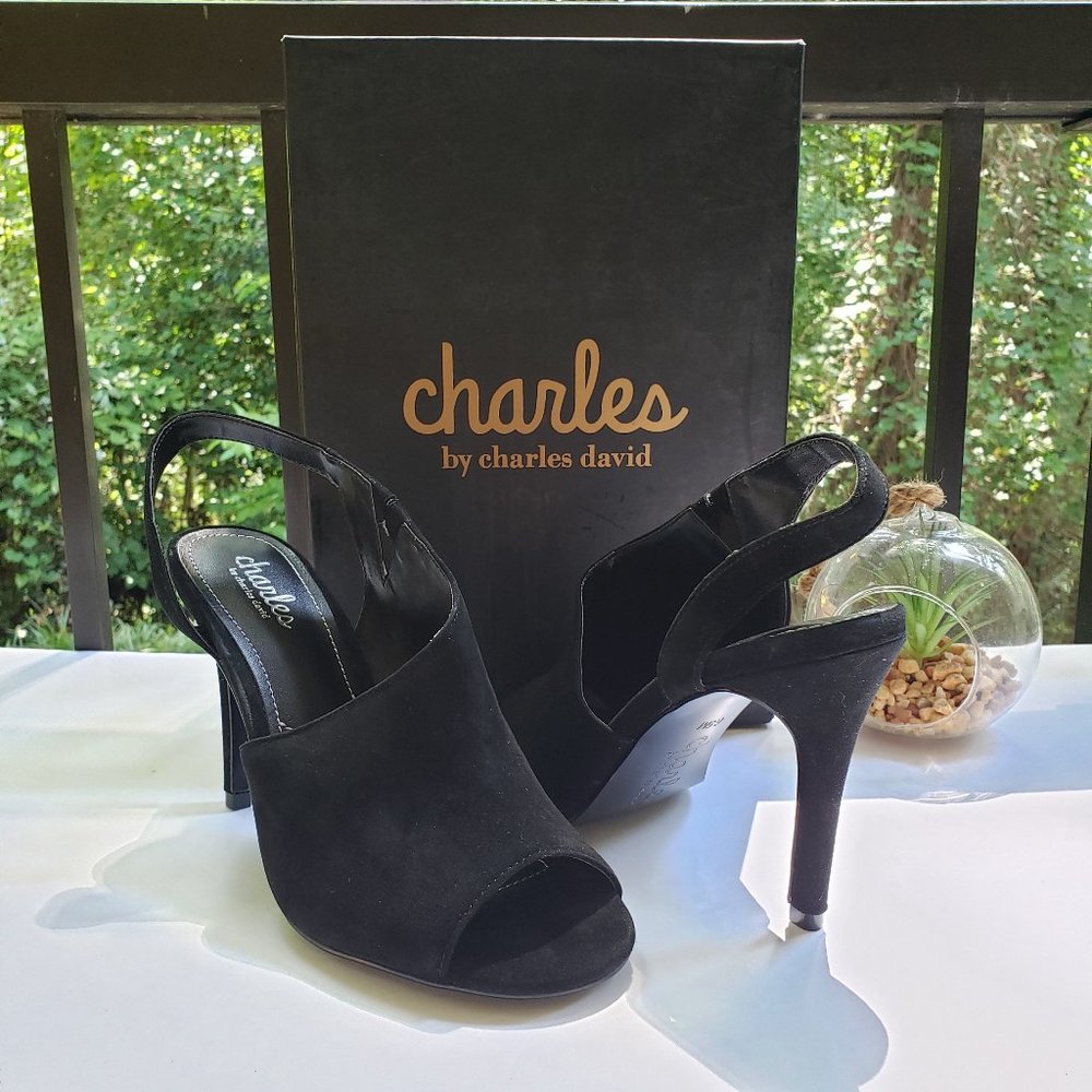 CHARLES by CHARLES DAVID Riot Pumps Slingback in Black Suede Size 6.5 Brand New